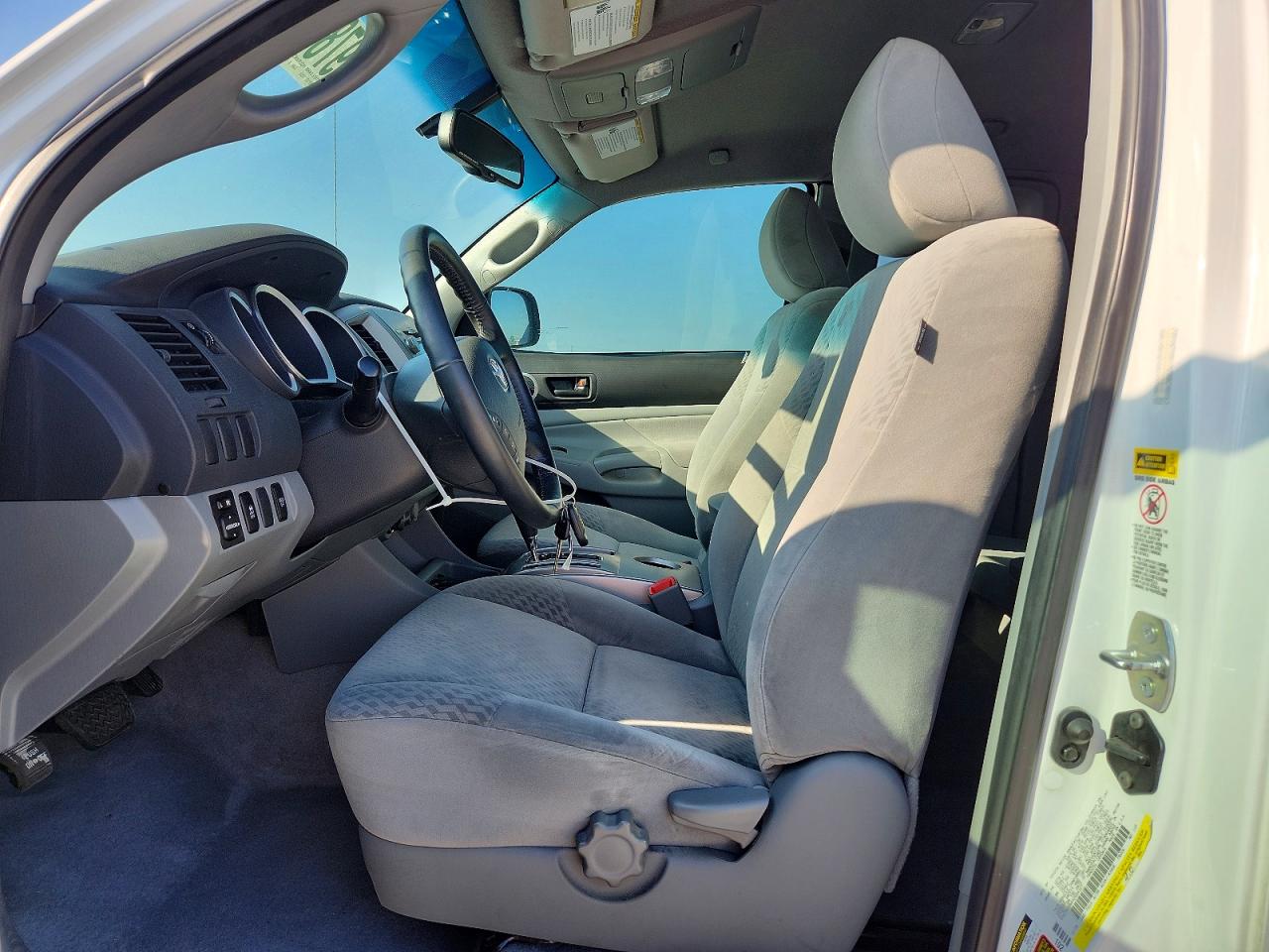 2009 TOYOTA TACOMA BASE photo 7