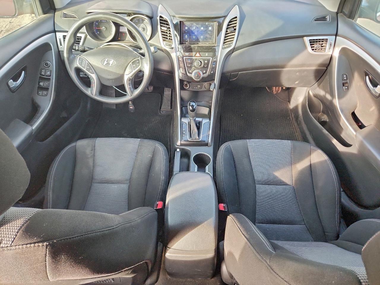 2016 HYUNDAI ELANTRA GT photo 8
