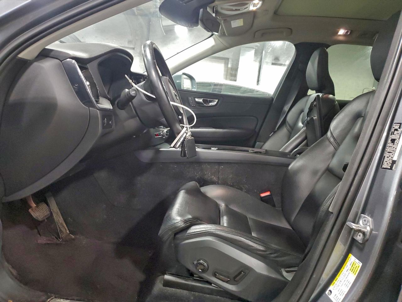 2019 VOLVO XC60 T5 photo 7