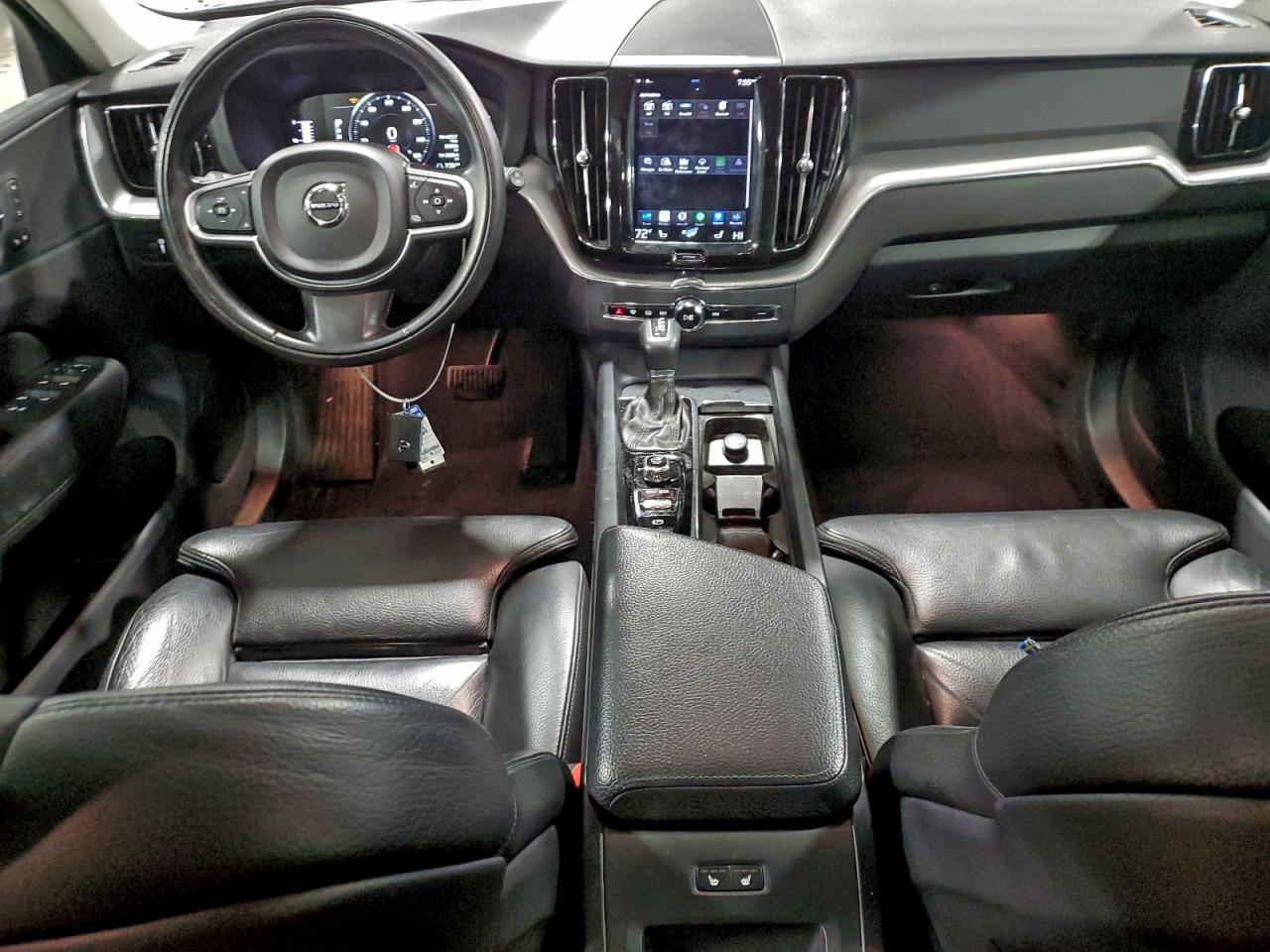 2019 VOLVO XC60 T5 photo 8