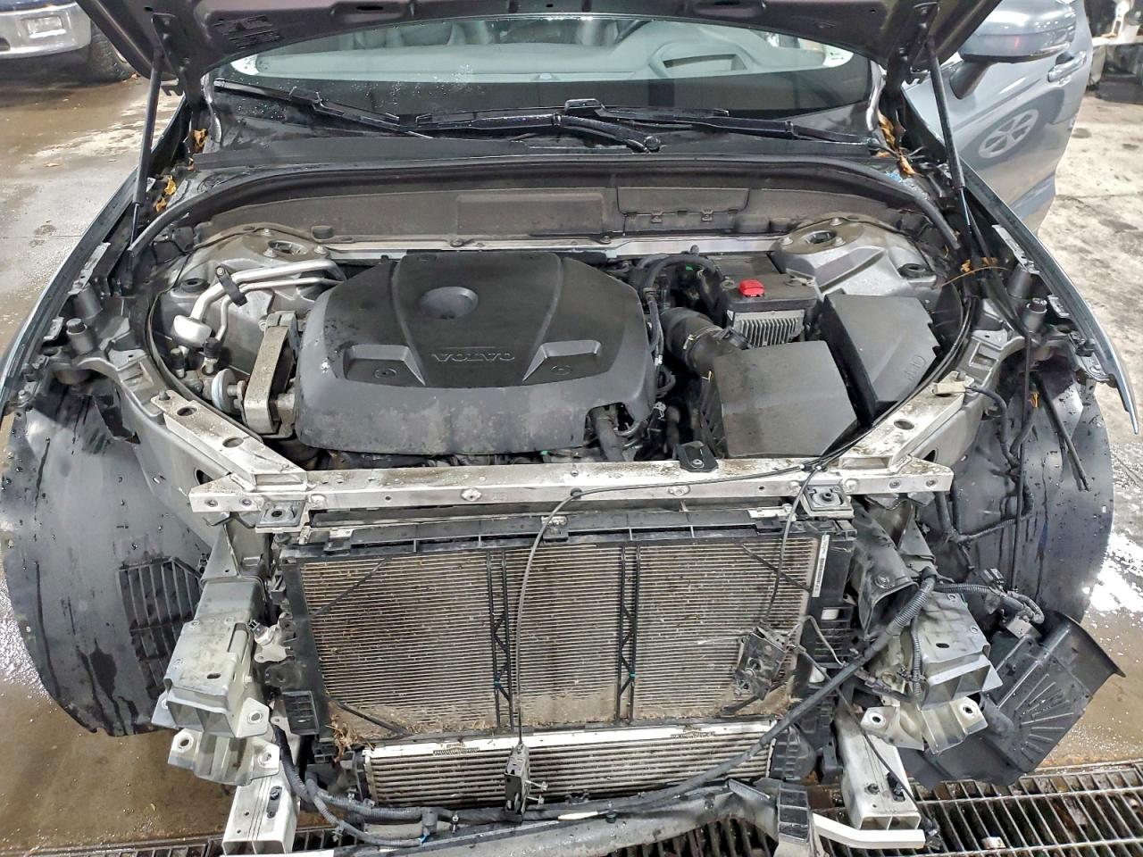 2019 VOLVO XC60 T5 photo 12