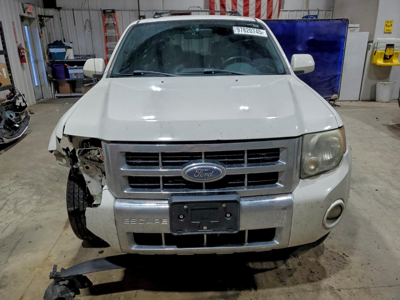 2010 FORD ESCAPE LIMITED photo 5