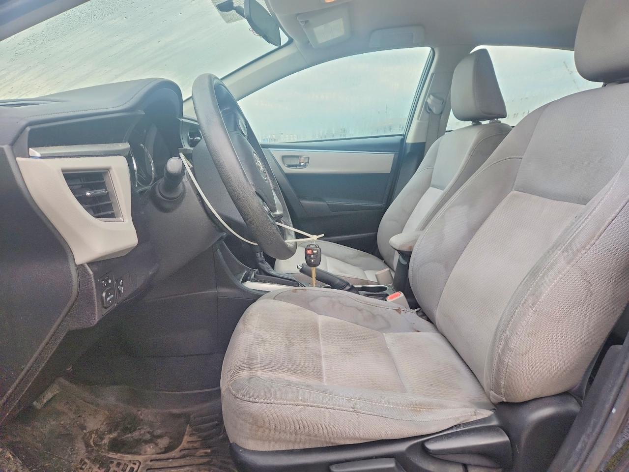 2014 TOYOTA COROLLA L photo 7