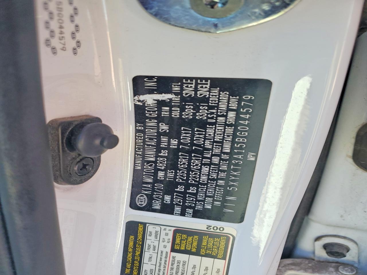 2011 KIA SORENTO BASE photo 12