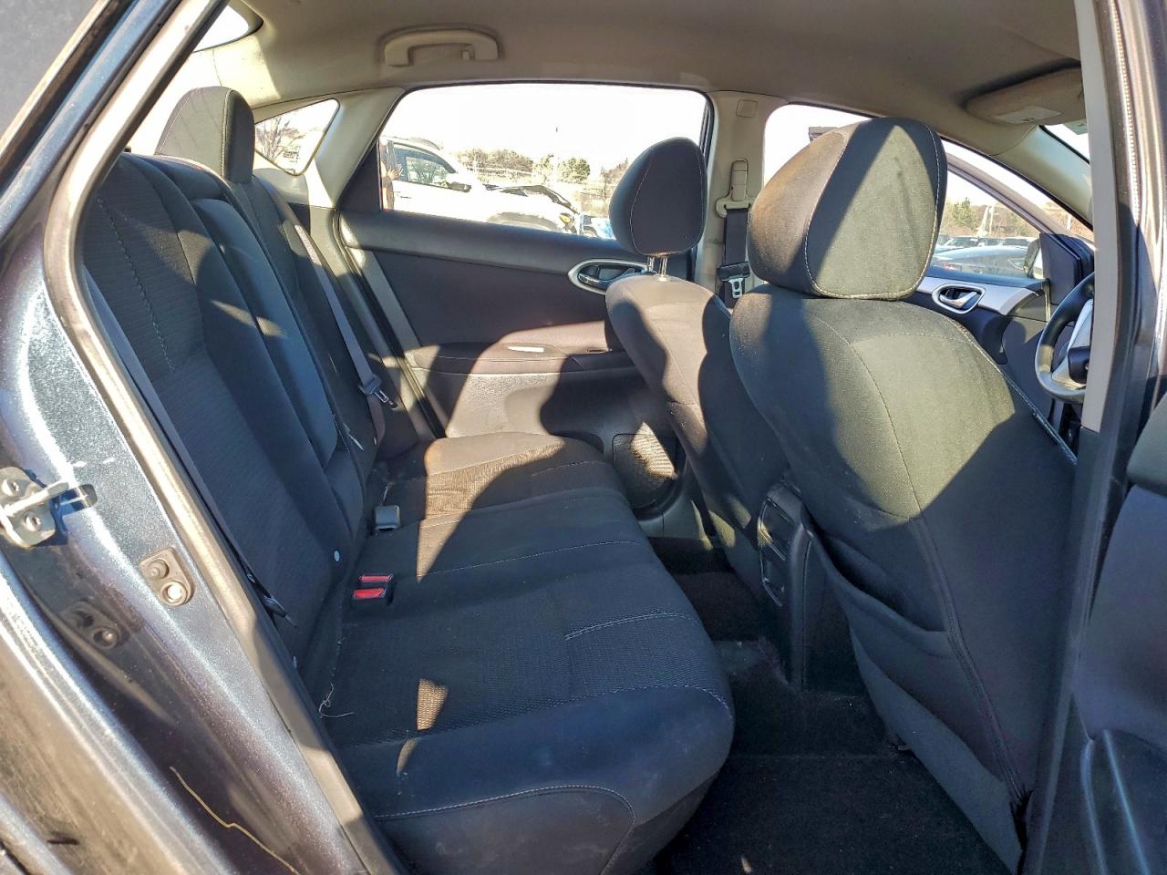 2014 NISSAN SENTRA S photo 10