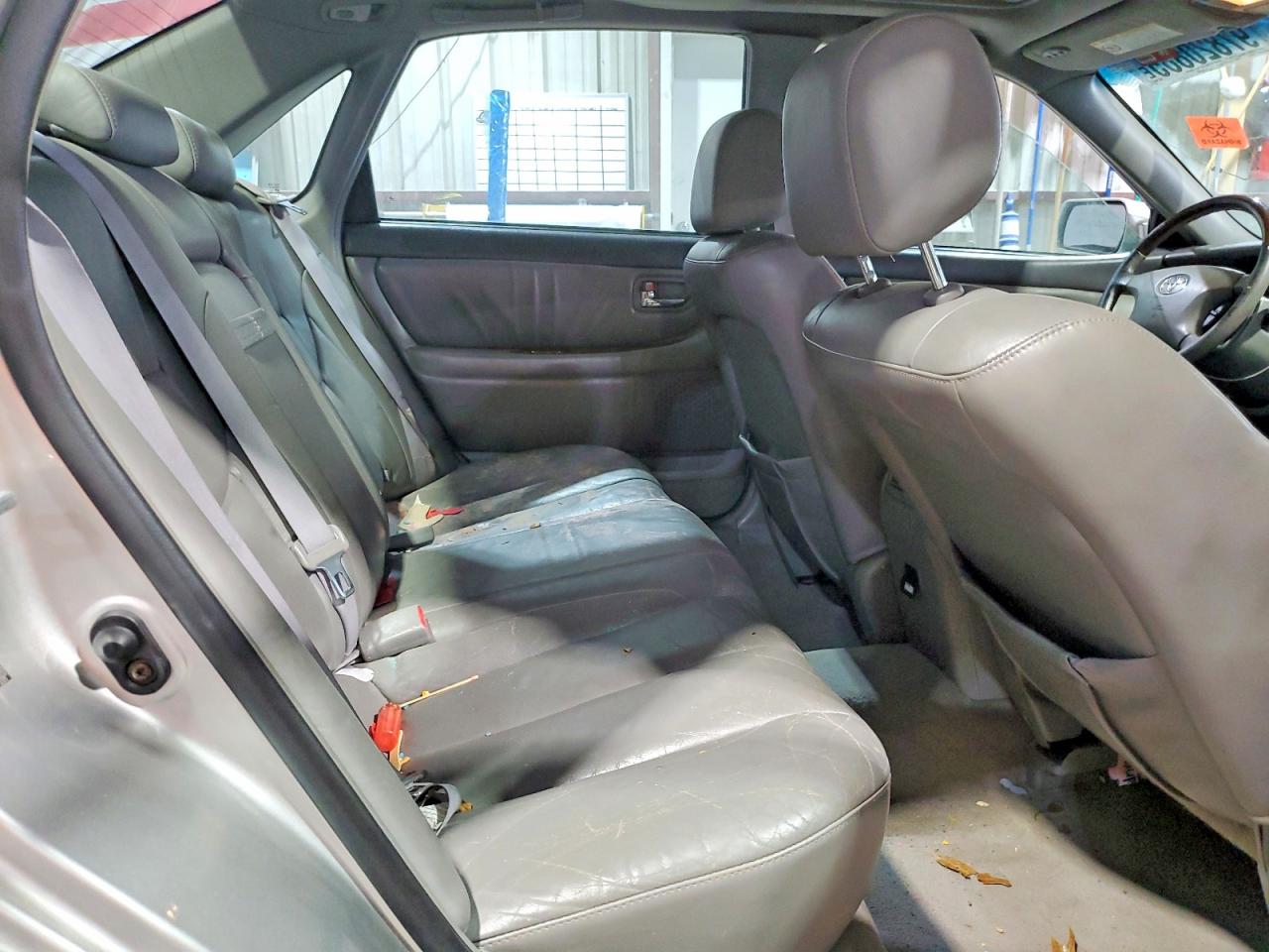 2004 TOYOTA AVALON XL photo 19