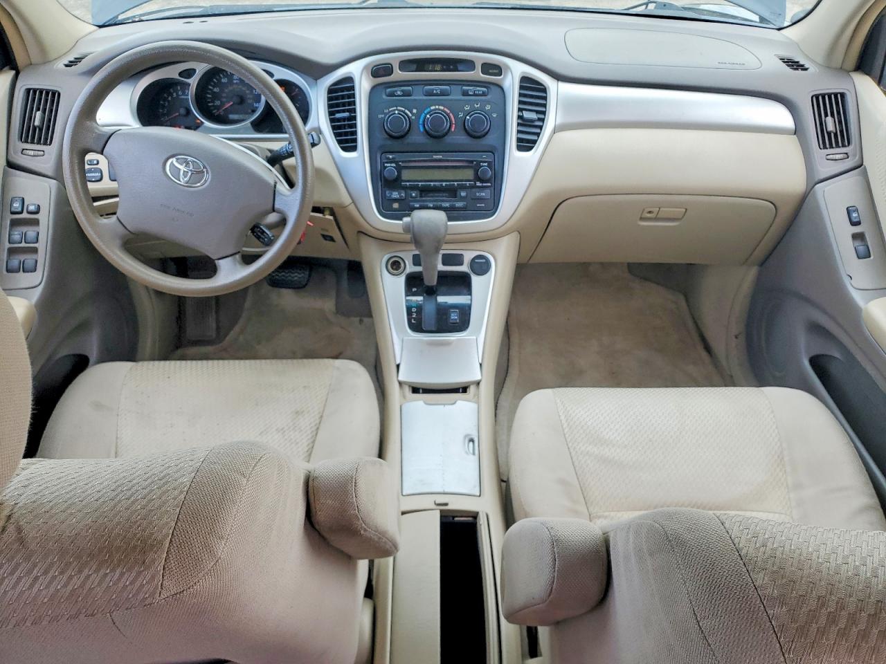 2004 TOYOTA HIGHLANDER photo 8