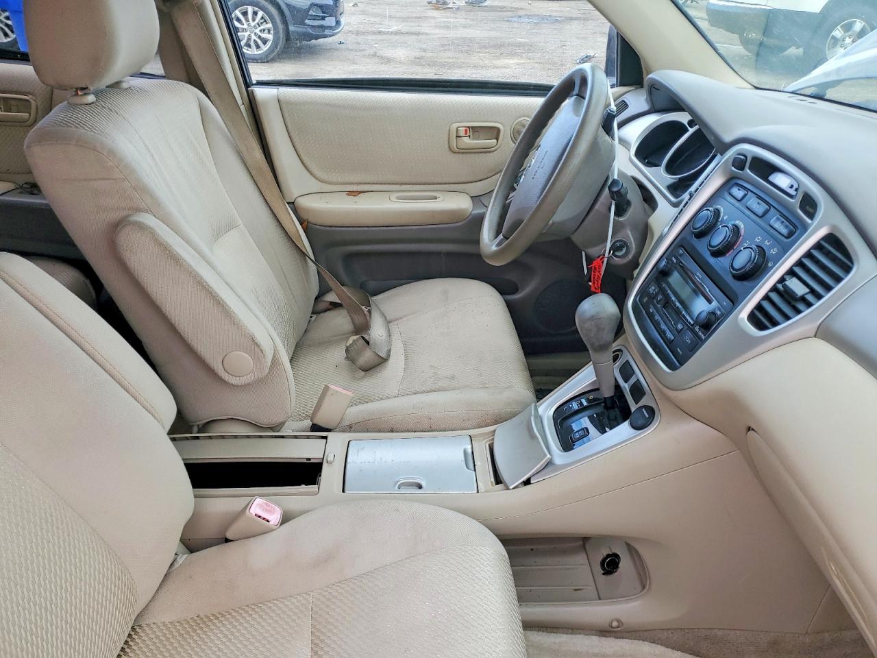 2004 TOYOTA HIGHLANDER photo 7