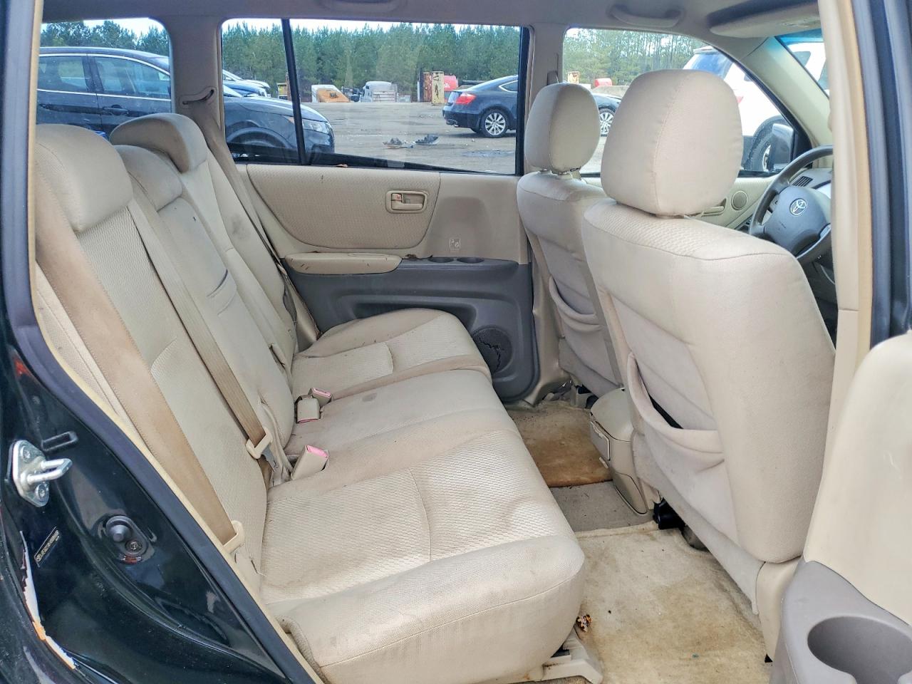 2004 TOYOTA HIGHLANDER photo 10