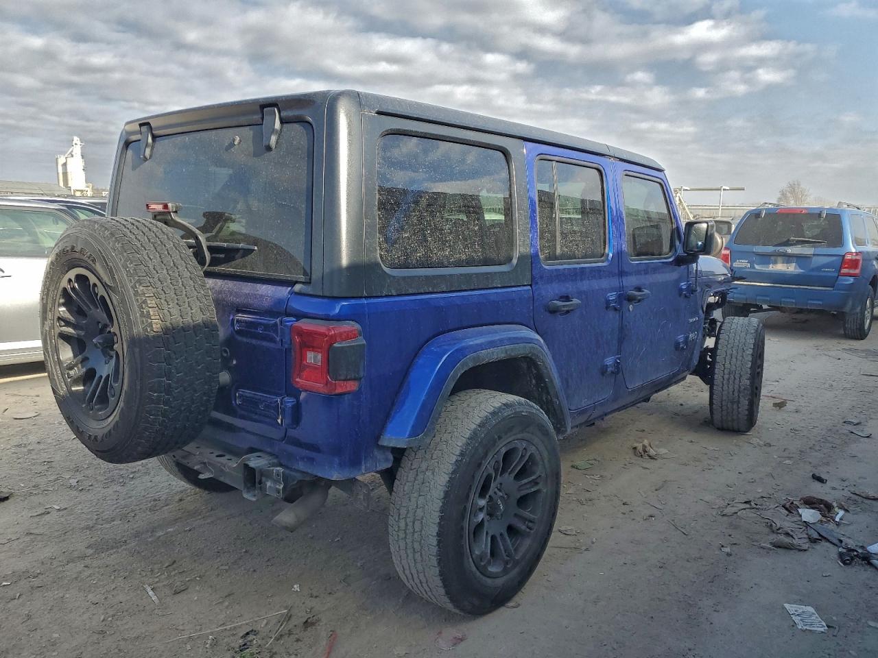 2018 JEEP WRANGLER UNLIMITED SAHARA photo 5