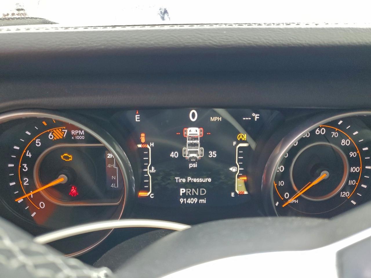 2018 JEEP WRANGLER UNLIMITED SAHARA photo 17
