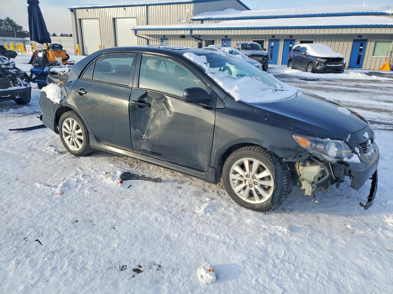 2010 TOYOTA COROLLA BASE photo 4