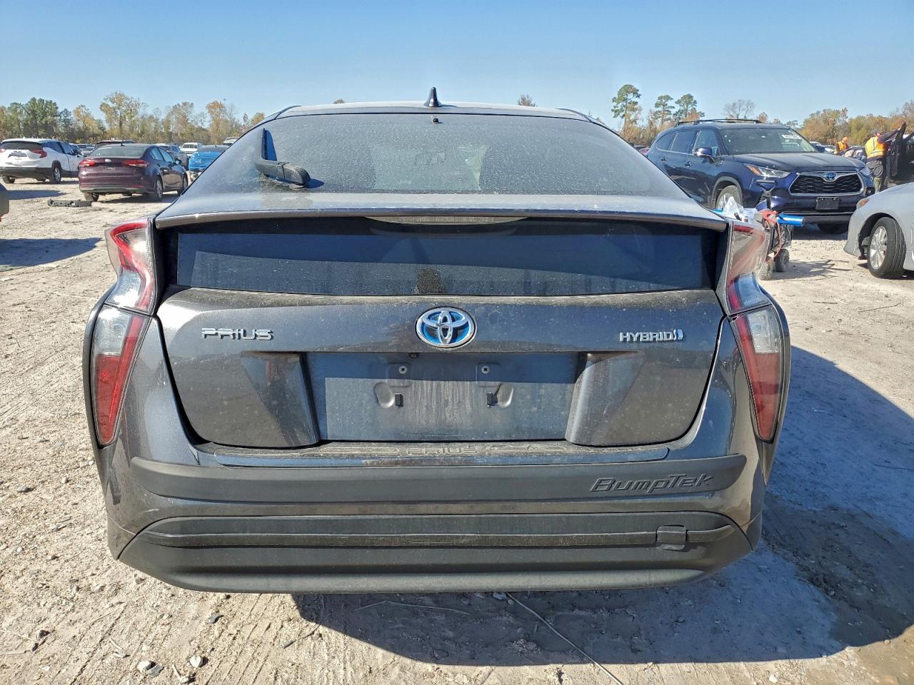 2016 TOYOTA PRIUS photo 6