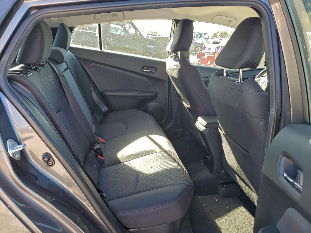 2016 TOYOTA PRIUS photo 10