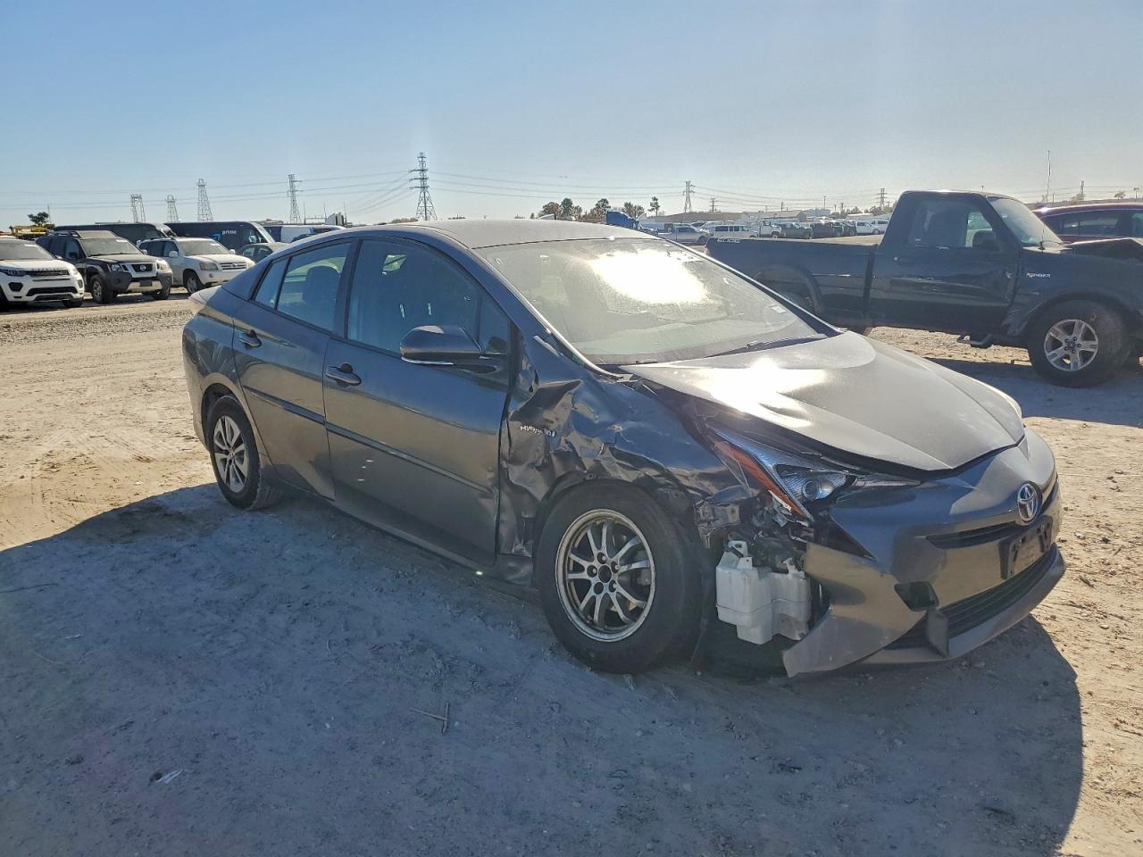 2016 TOYOTA PRIUS photo 4