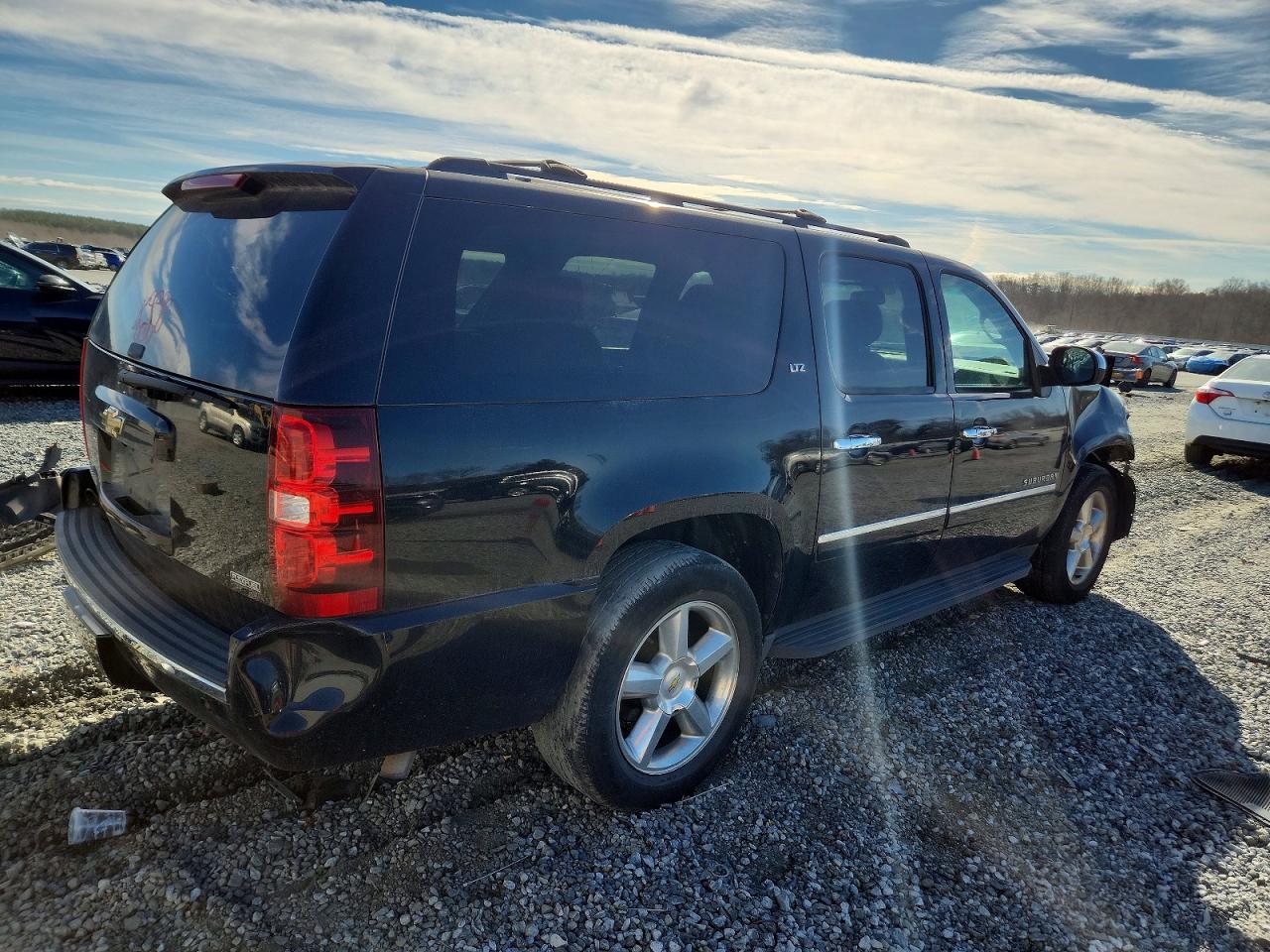 2011 CHEVROLET SUBURBAN K1500 LTZ photo 7