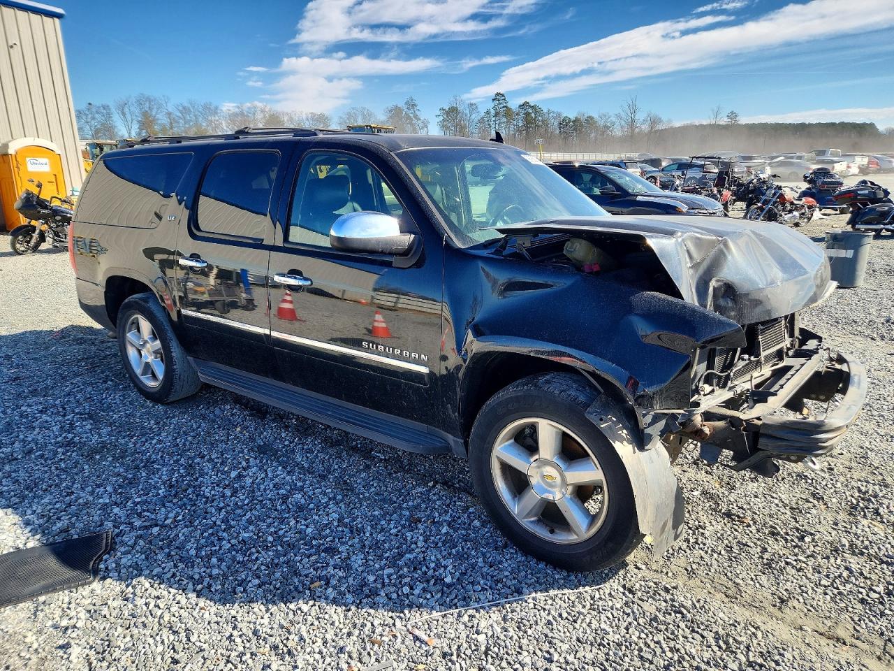 2011 CHEVROLET SUBURBAN K1500 LTZ photo 10