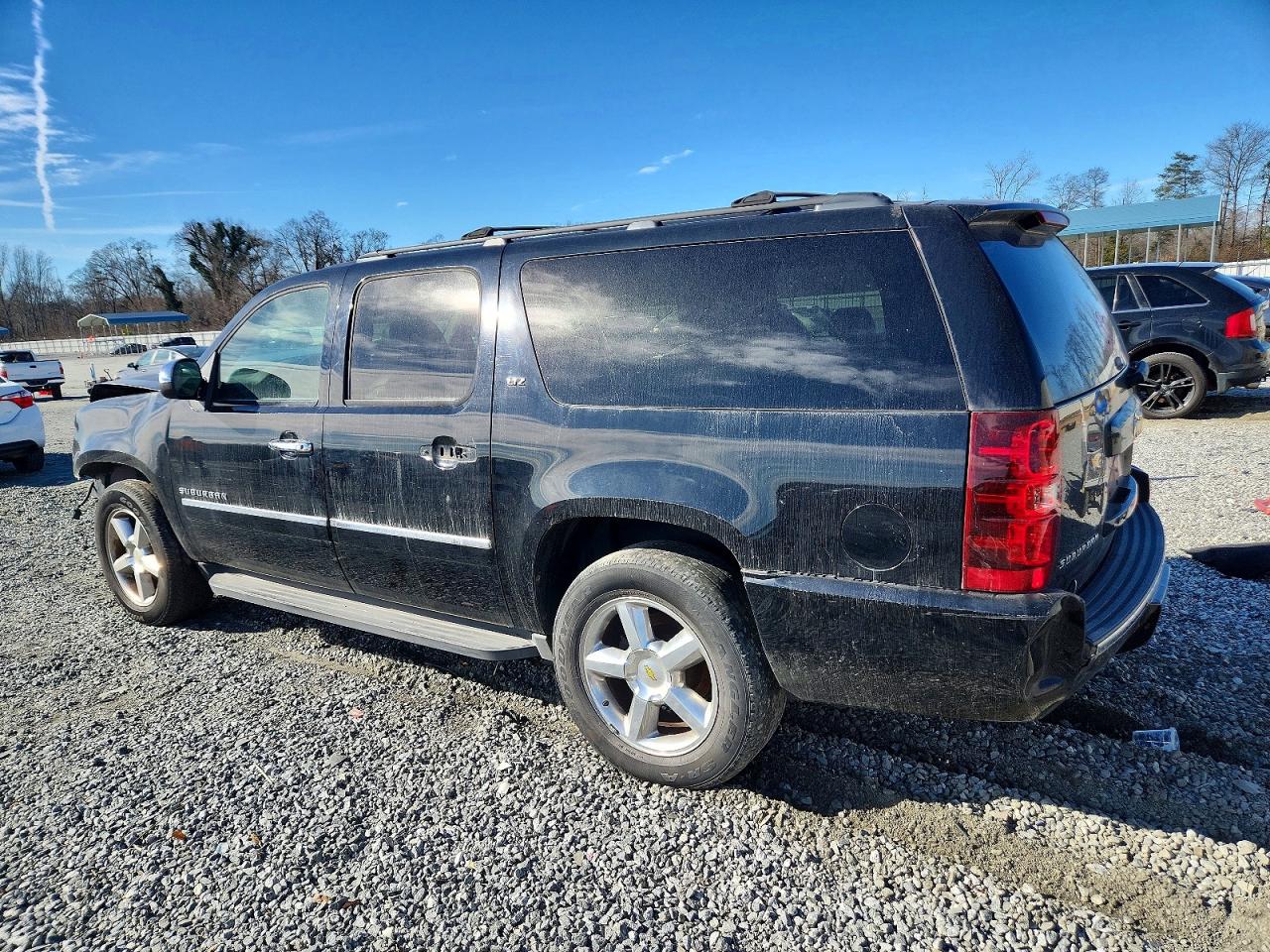2011 CHEVROLET SUBURBAN K1500 LTZ photo 4