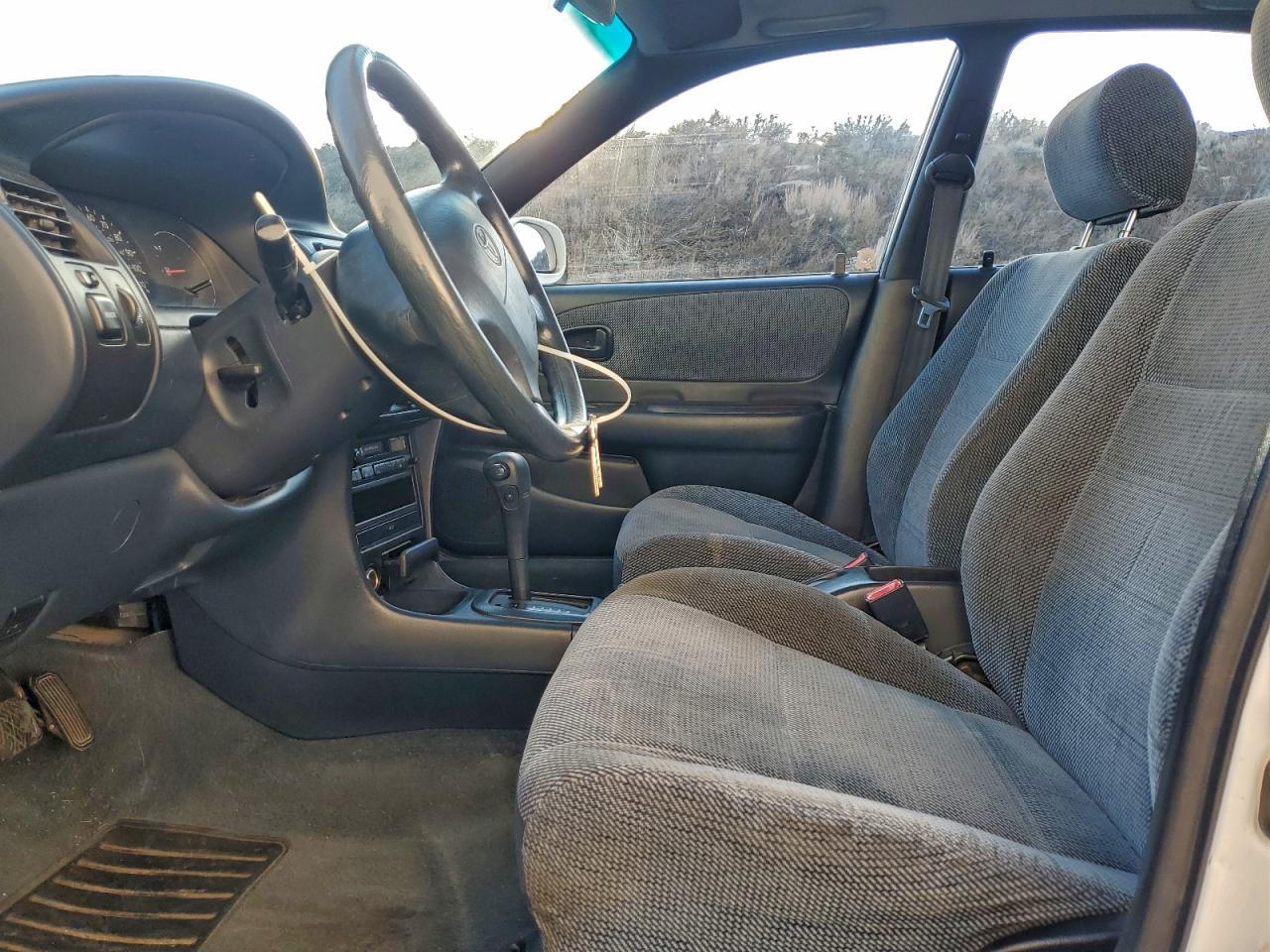 1997 TOYOTA COROLLA DX photo 13