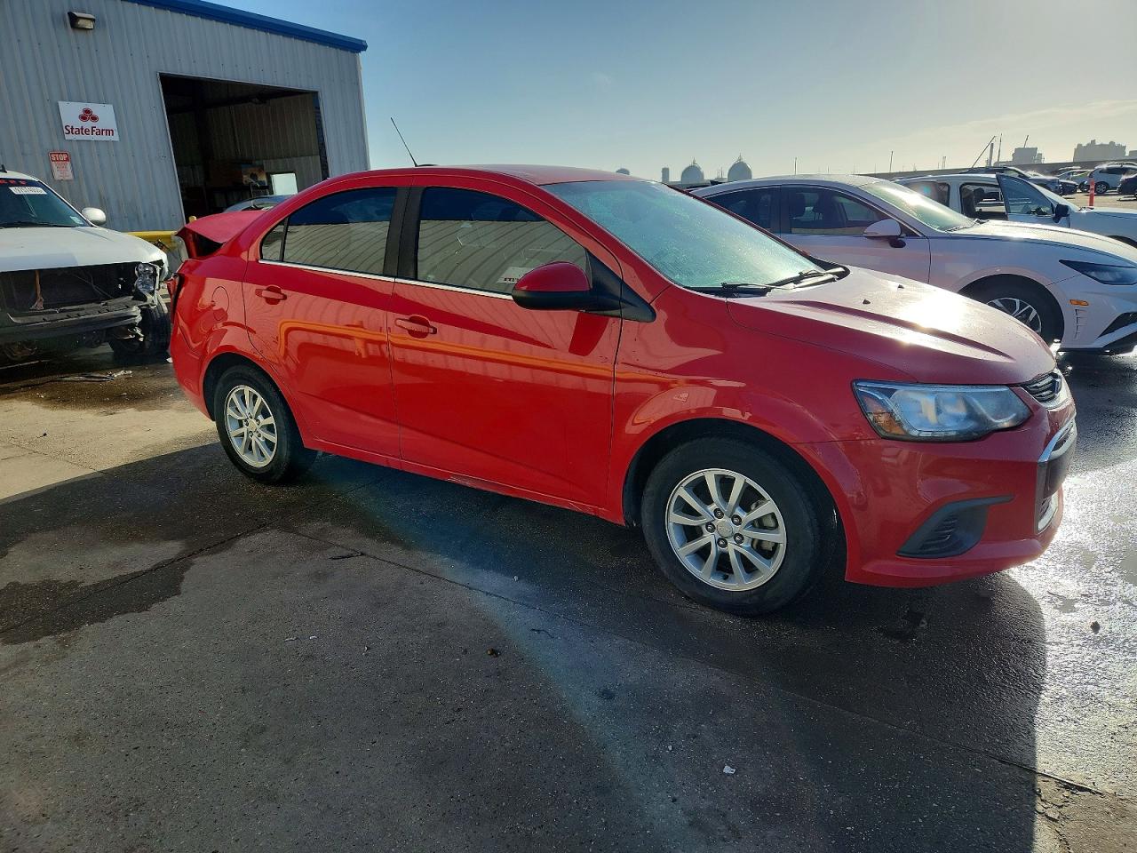2017 CHEVROLET SONIC LT photo 4