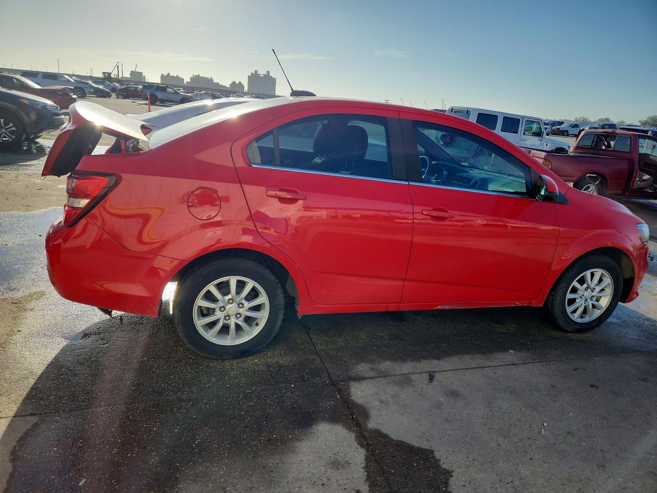 2017 CHEVROLET SONIC LT photo 3