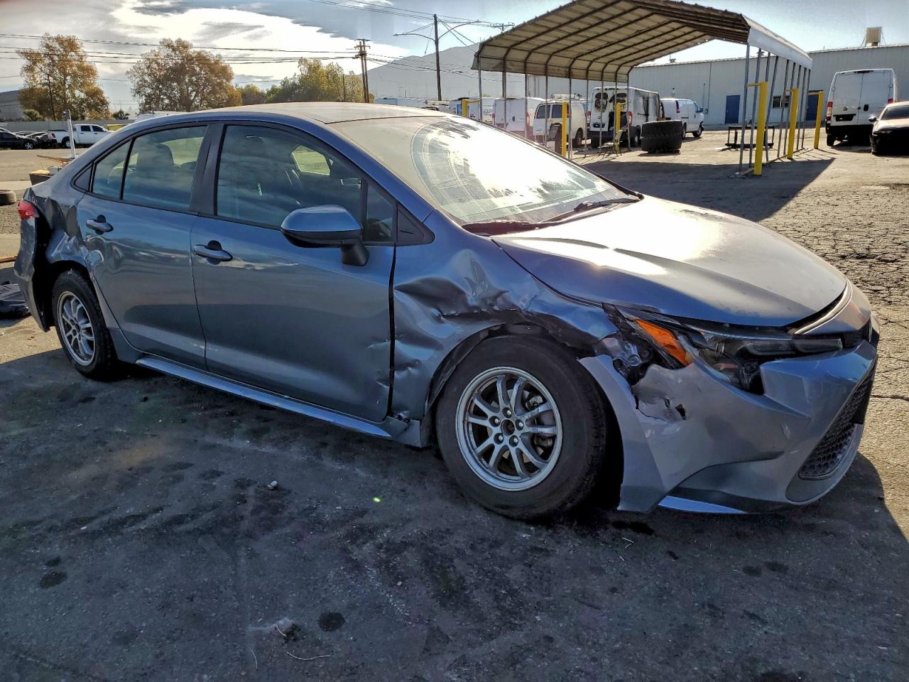 2022 TOYOTA COROLLA LE photo 4