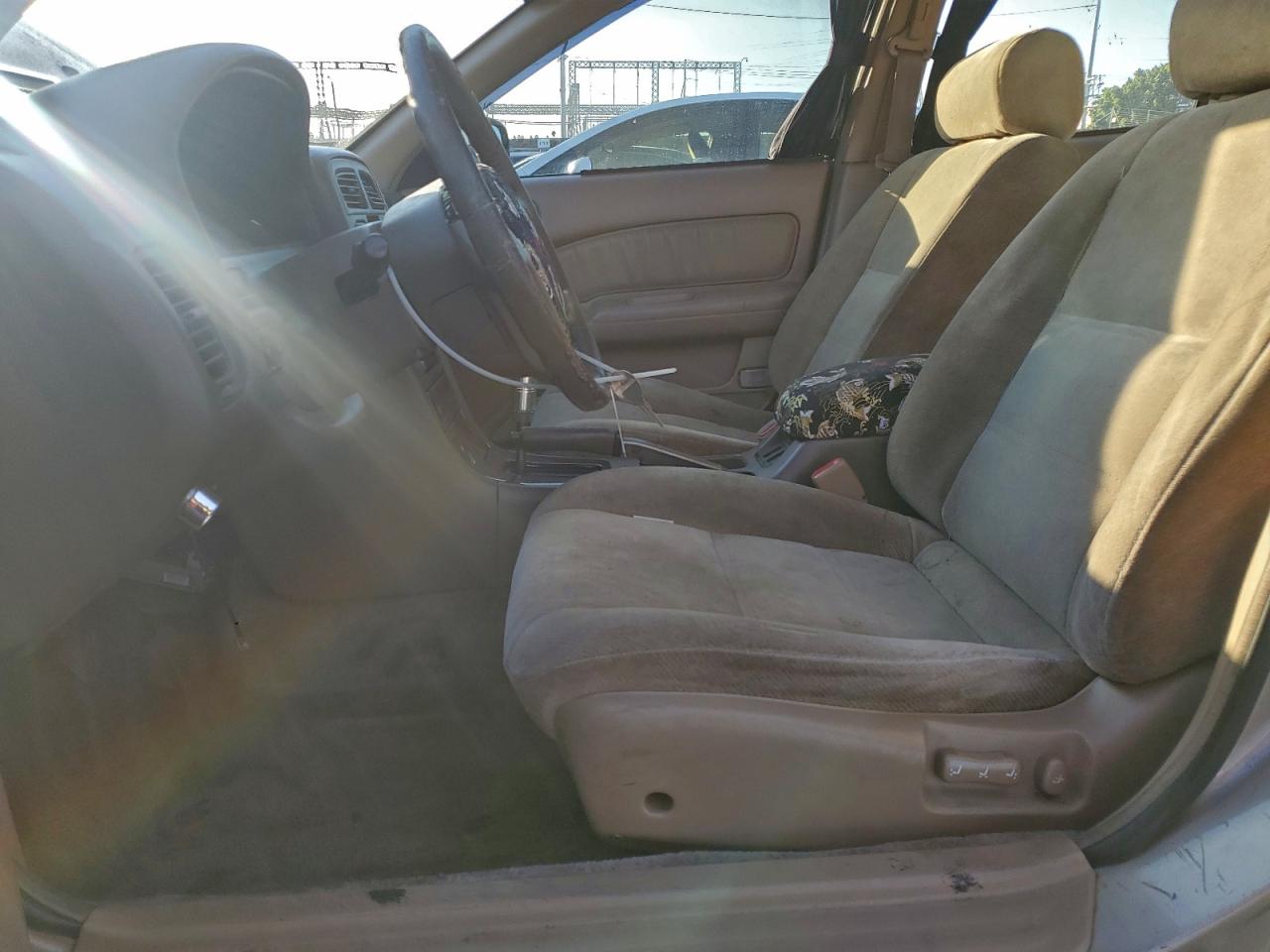 1997 INFINITI I30 photo 7