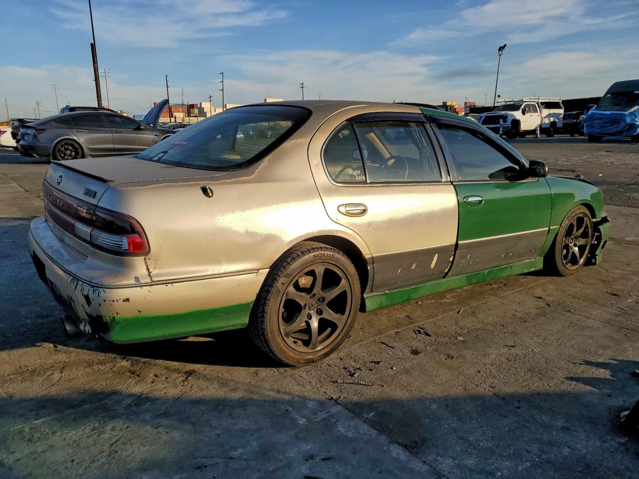 1997 INFINITI I30 photo 3
