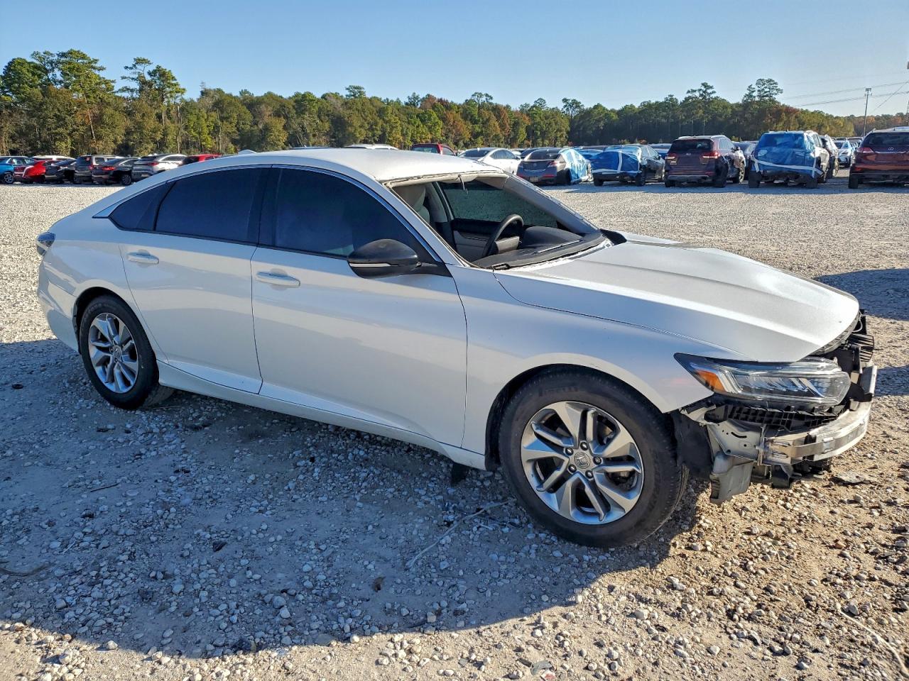 2018 HONDA ACCORD LX photo 4