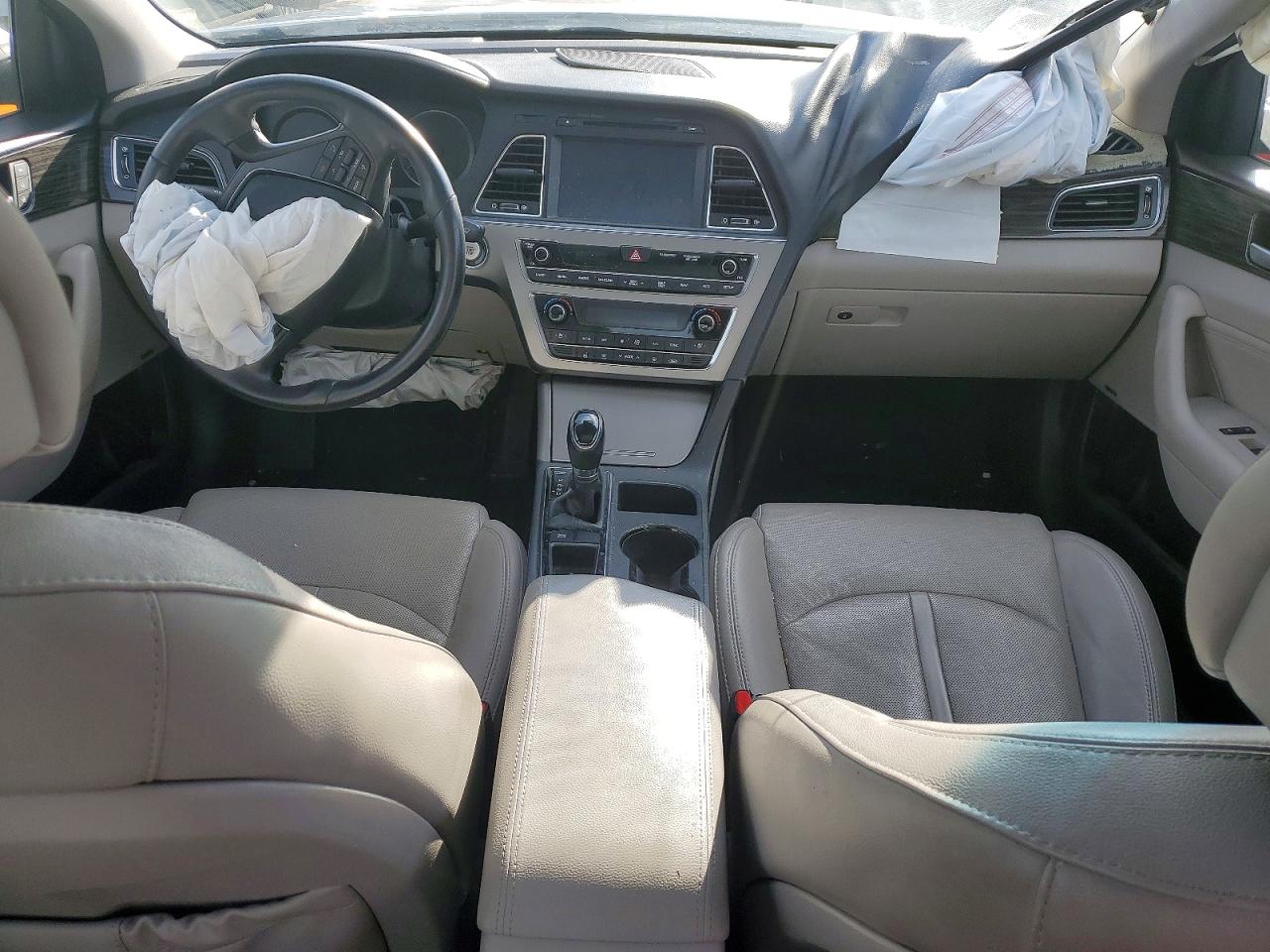 2015 HYUNDAI SONATA SPORT photo 8