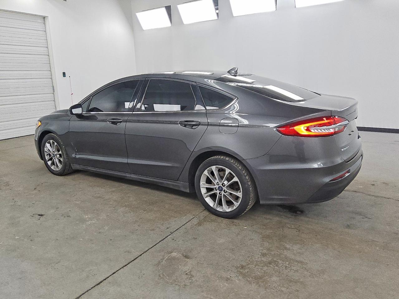 2020 FORD FUSION SE photo 3