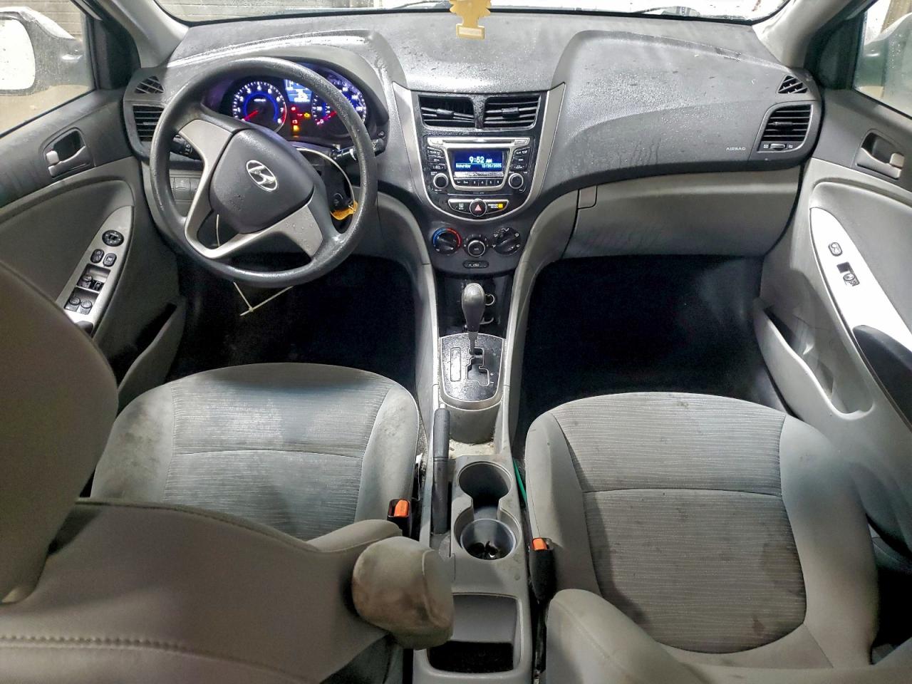 2015 HYUNDAI ACCENT GLS photo 8