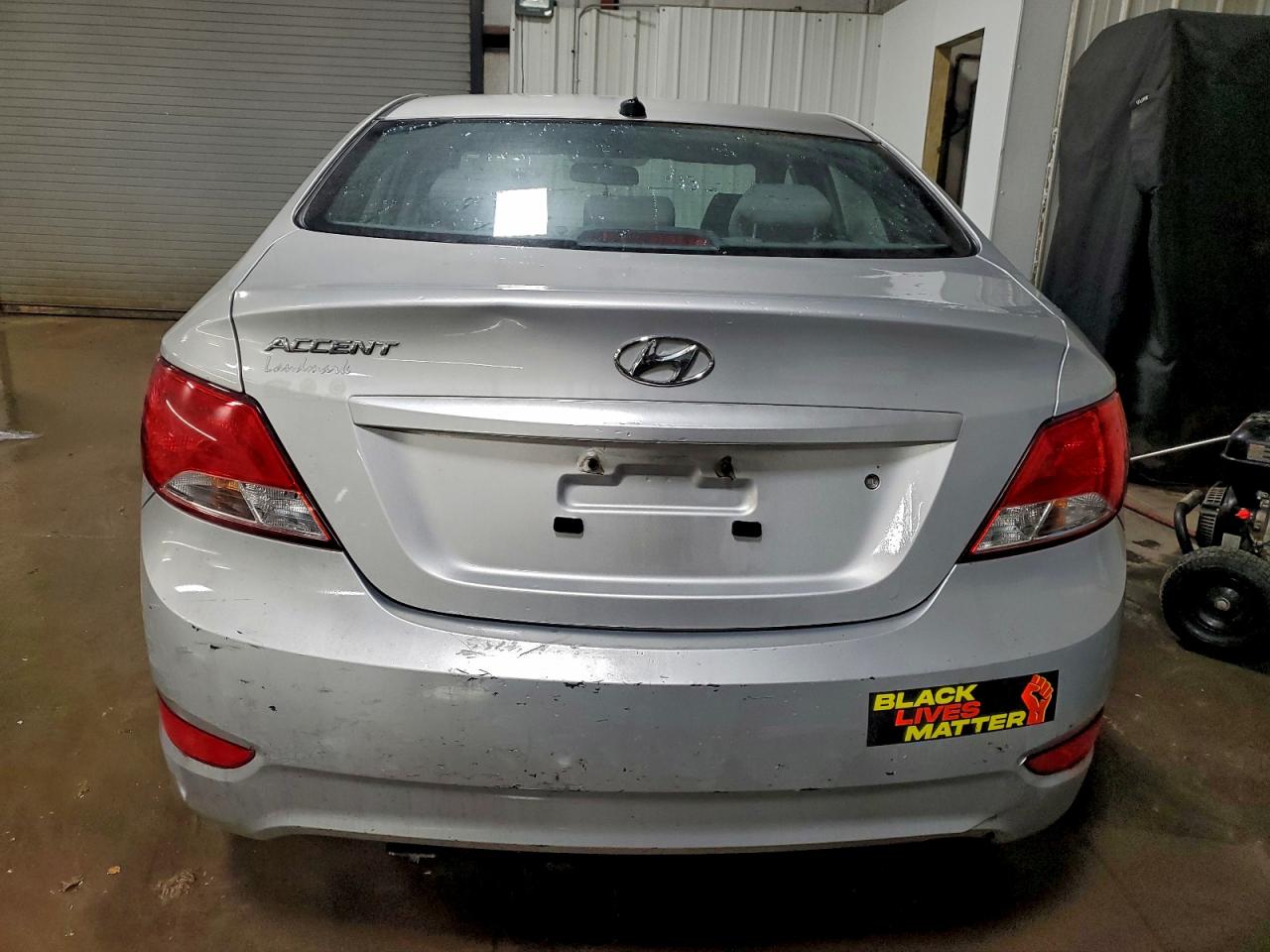 2015 HYUNDAI ACCENT GLS photo 6