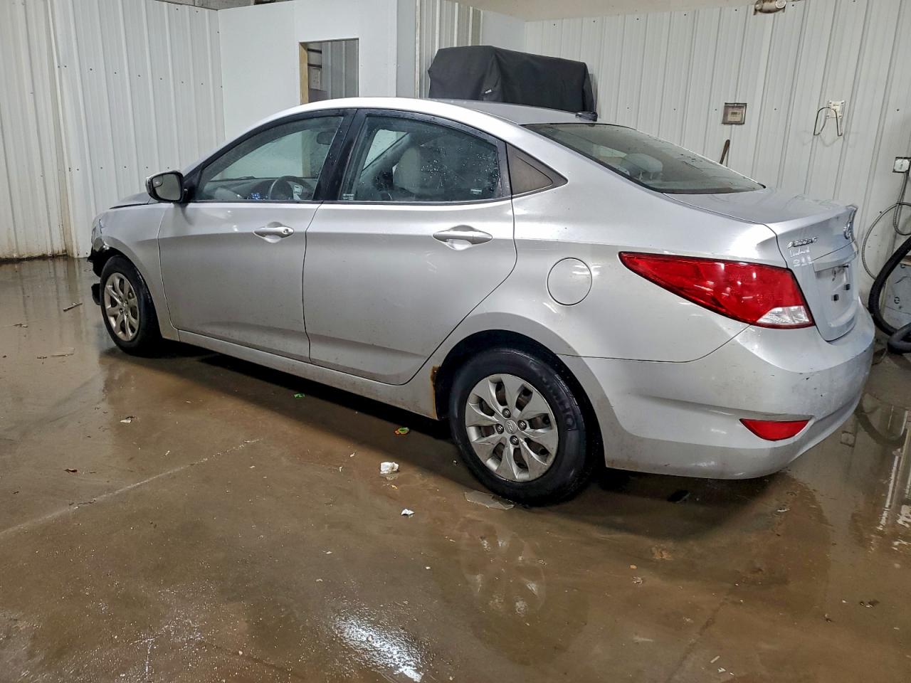 2015 HYUNDAI ACCENT GLS photo 2