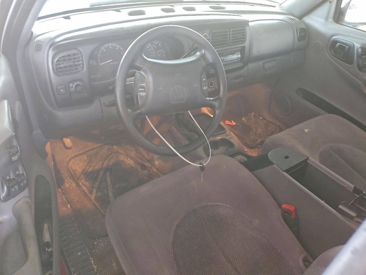 1997 DODGE DAKOTA photo 8