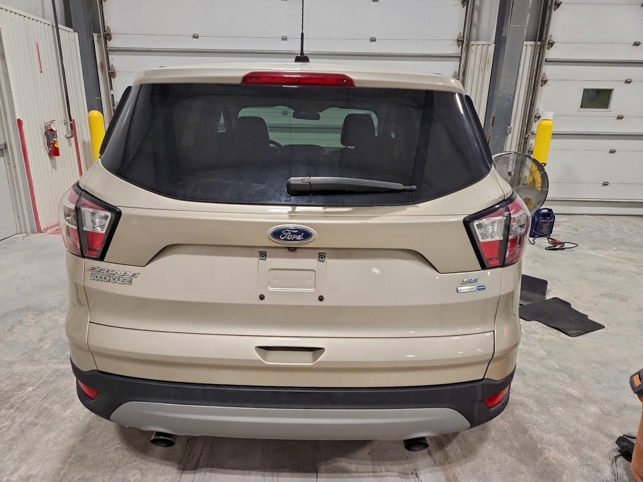 2017 FORD ESCAPE SE photo 6
