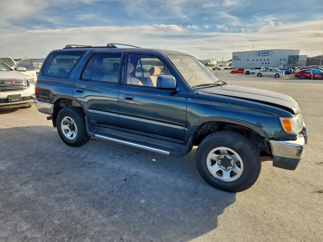 1996 TOYOTA 4RUNNER SR5 photo 4