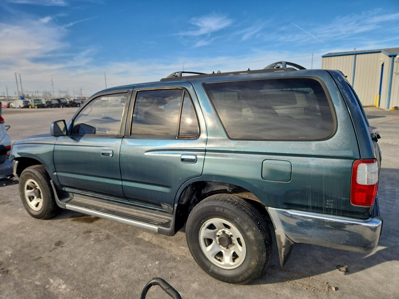 1996 TOYOTA 4RUNNER SR5 photo 2