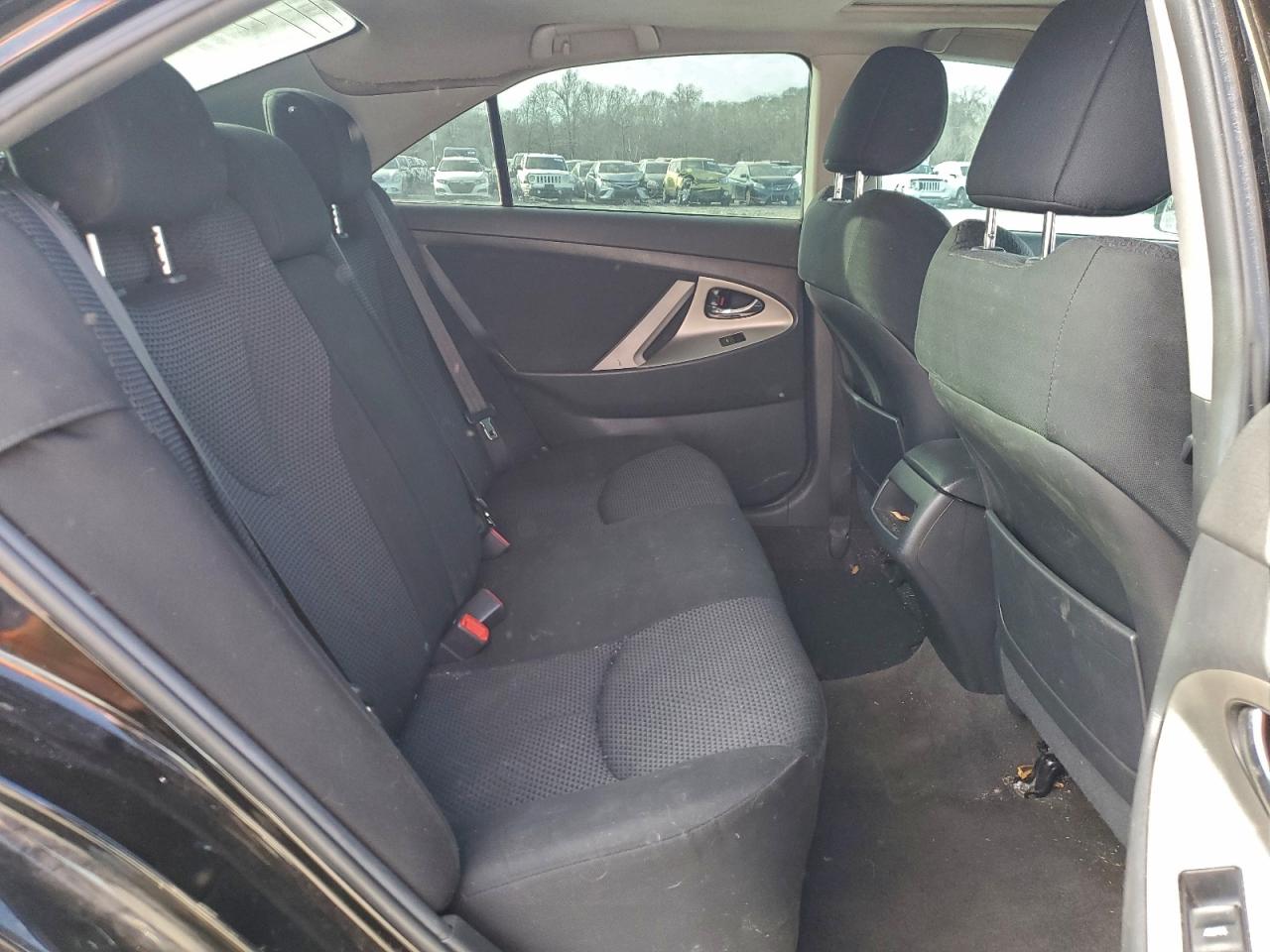 2011 TOYOTA CAMRY BASE photo 10