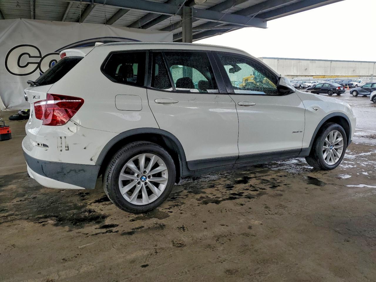 2013 BMW X3 XDRIVE28I photo 3