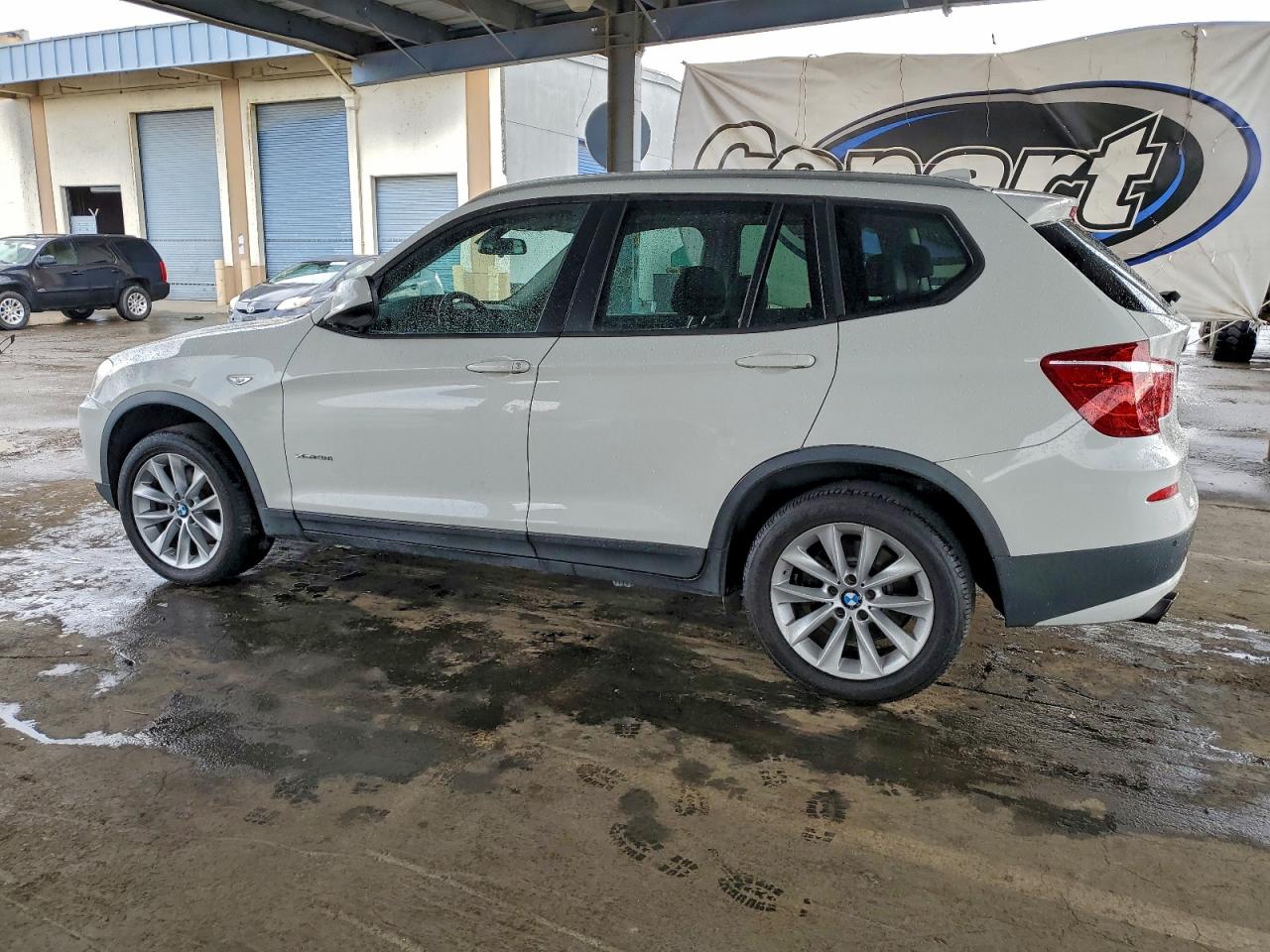 2013 BMW X3 XDRIVE28I photo 2