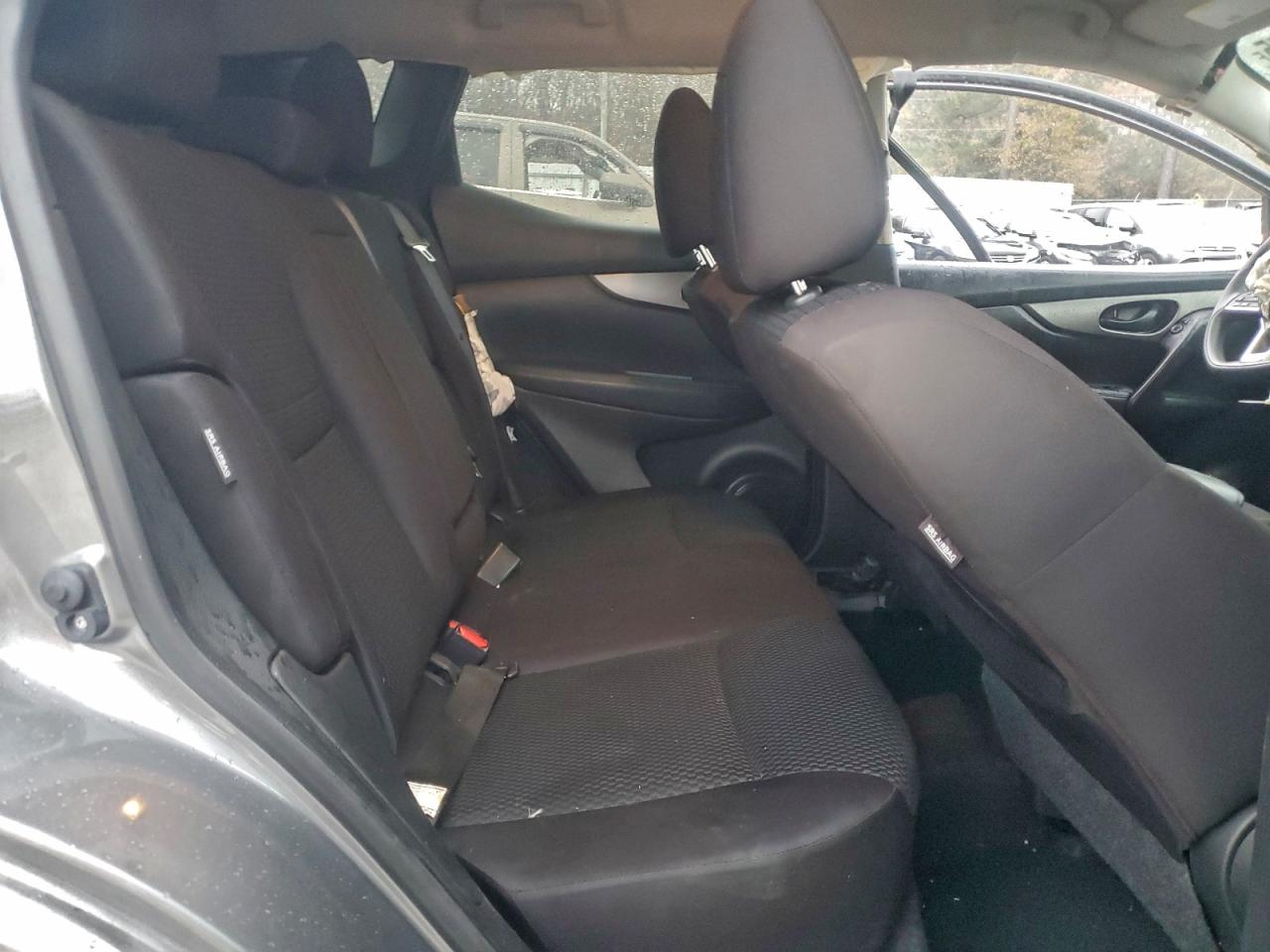 2020 NISSAN ROGUE SPORT S photo 10