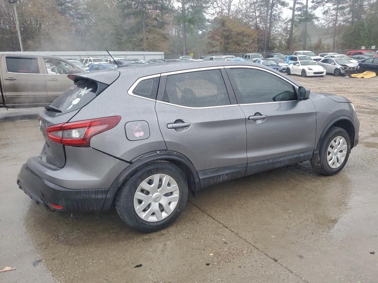 2020 NISSAN ROGUE SPORT S photo 3