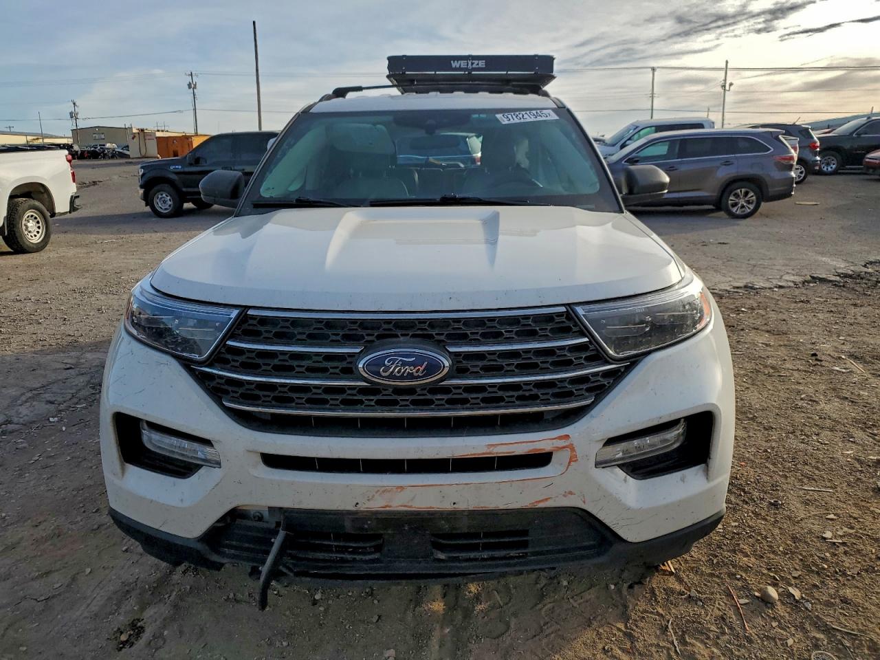 2023 FORD EXPLORER XLT photo 5