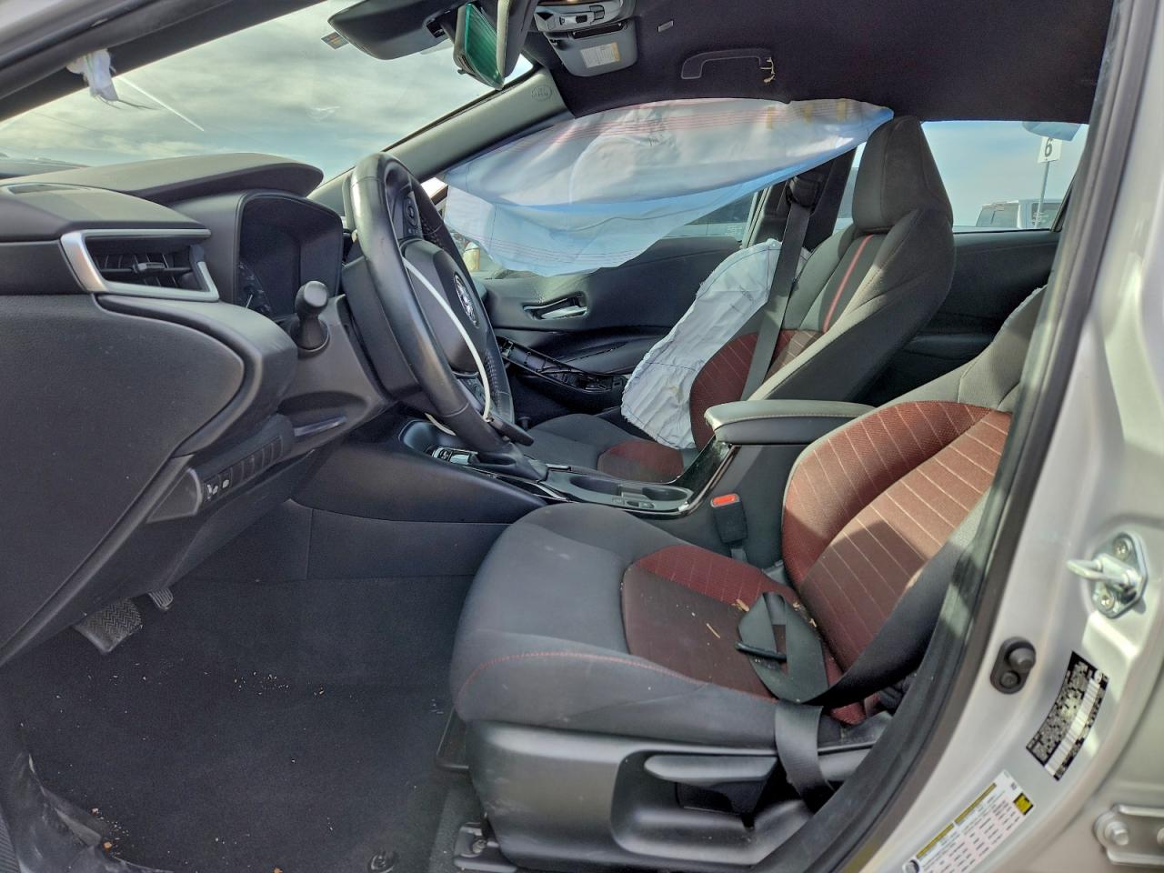 2023 TOYOTA COROLLA SE photo 19