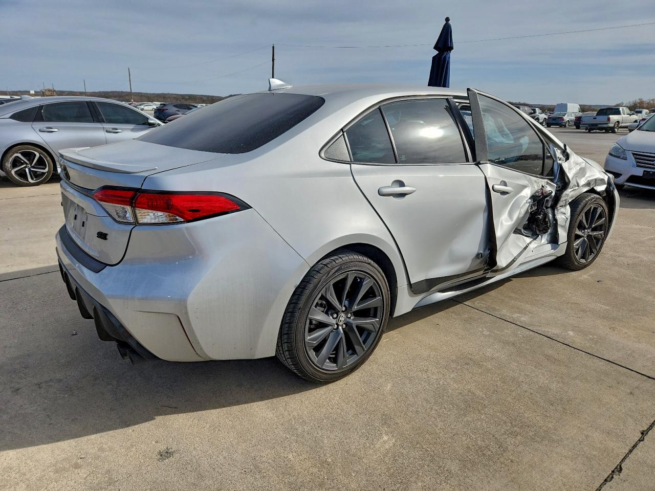 2023 TOYOTA COROLLA SE photo 7