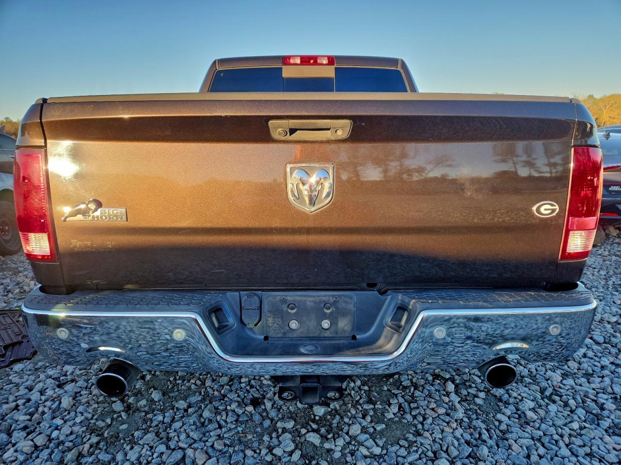 2017 RAM 1500 SLT photo 6