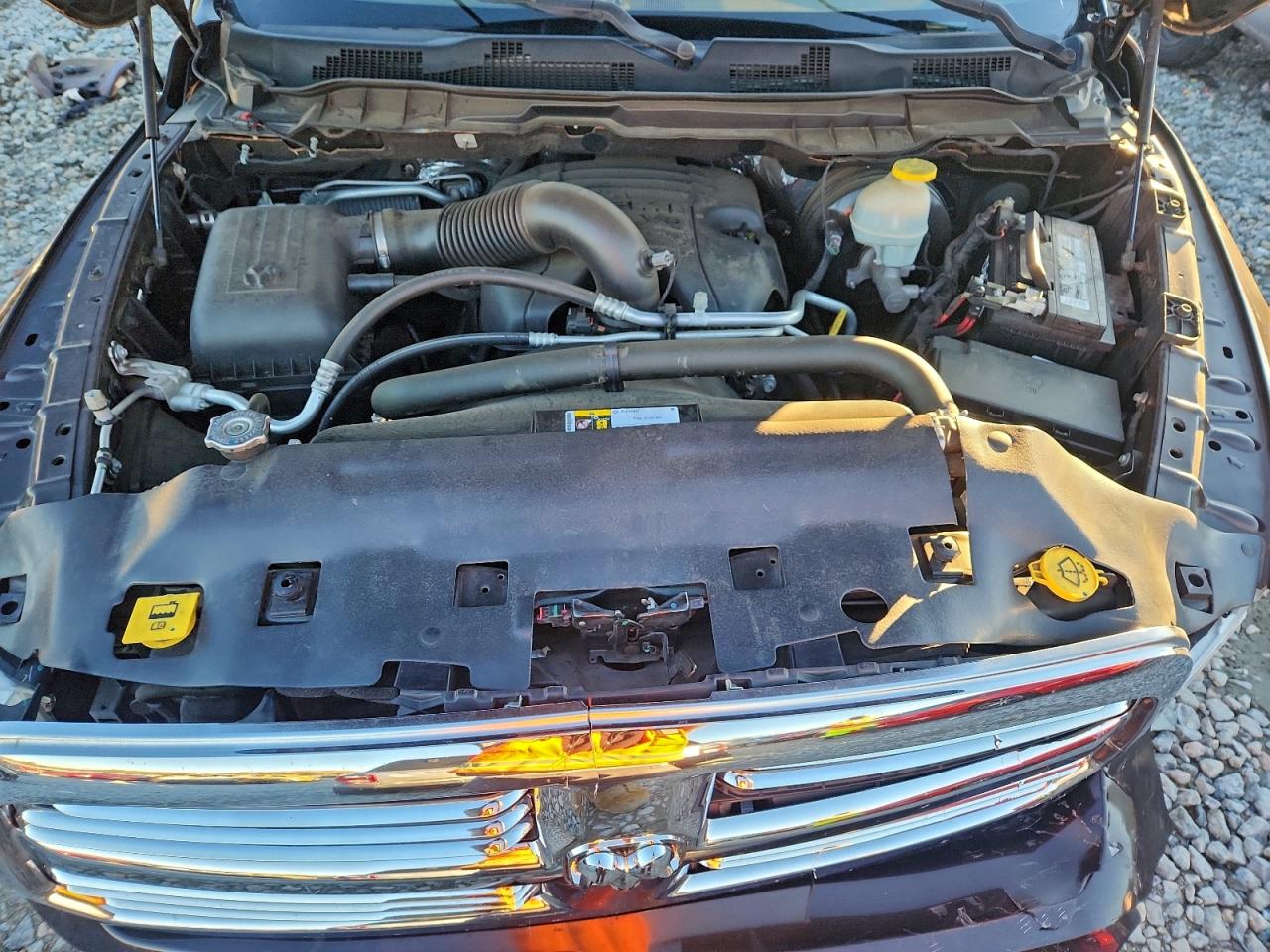 2017 RAM 1500 SLT photo 11