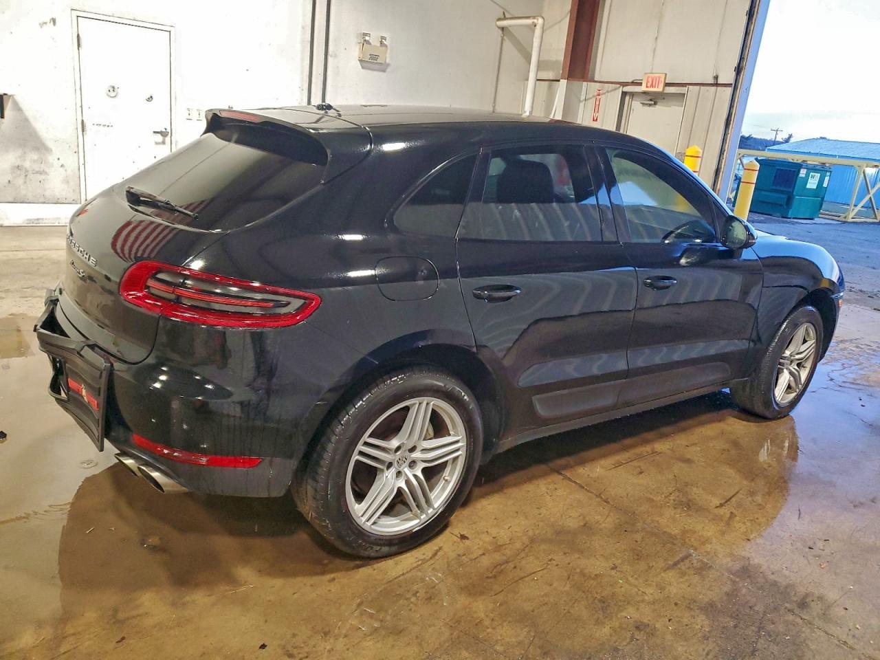 2015 PORSCHE MACAN S photo 3