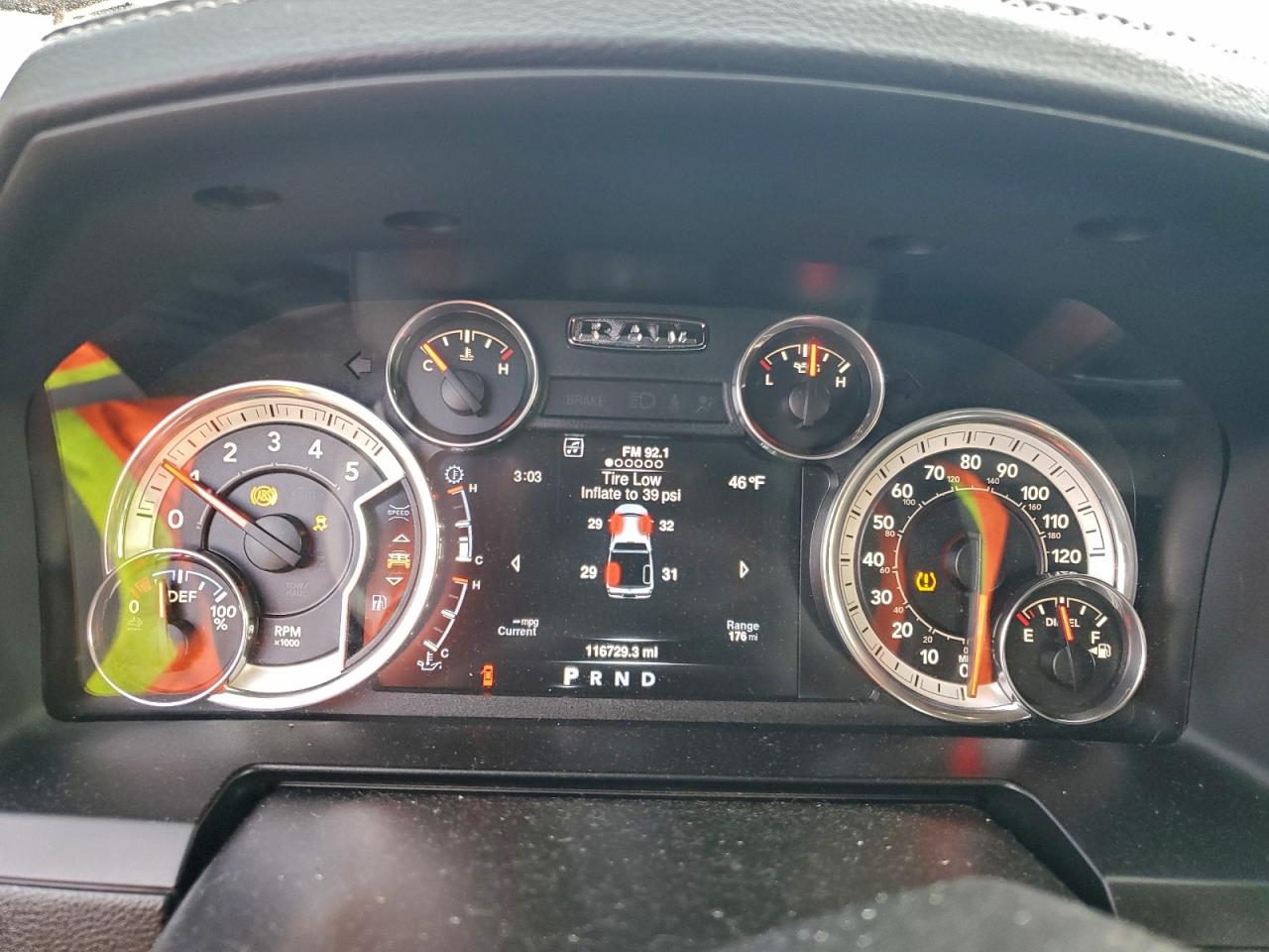 2016 RAM 1500 LARAMIE photo 9